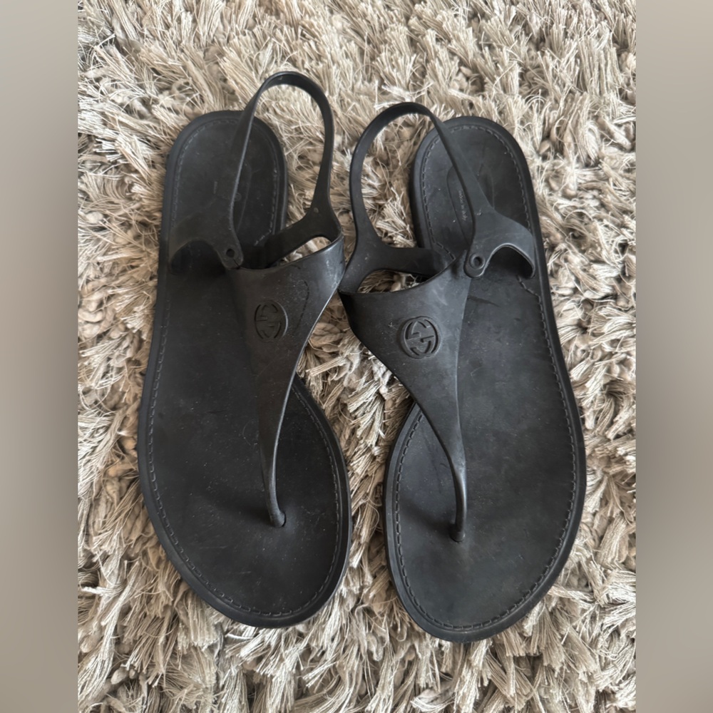 Gucci Interlocking G Logo Rubber Slingback Sandals Sz 40.
